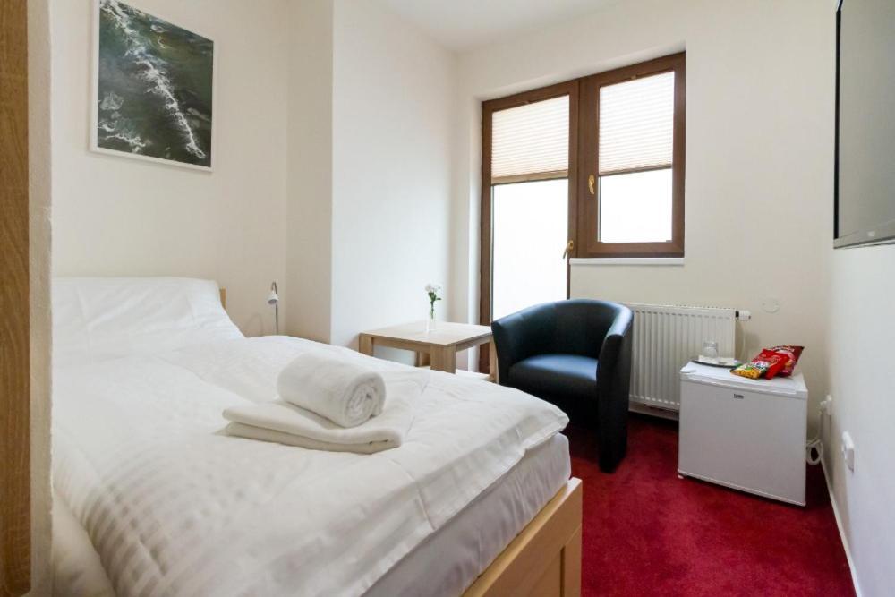 סביטאבי Hotel Ungar מראה חיצוני תמונה