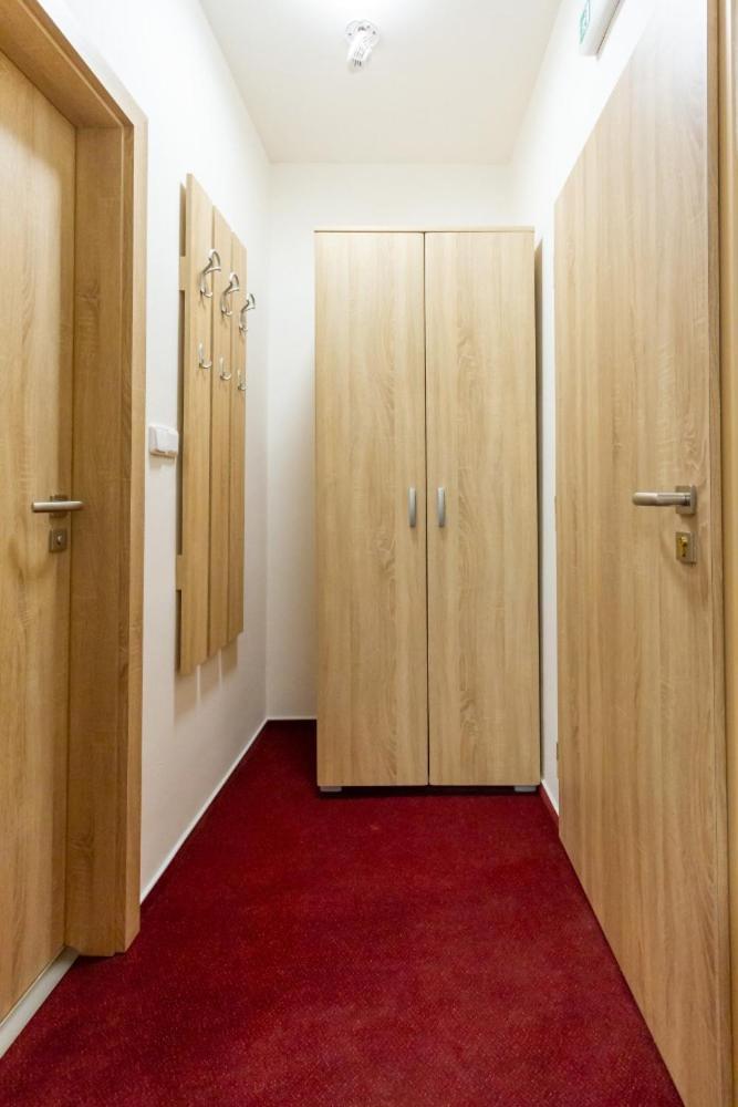 סביטאבי Hotel Ungar מראה חיצוני תמונה
