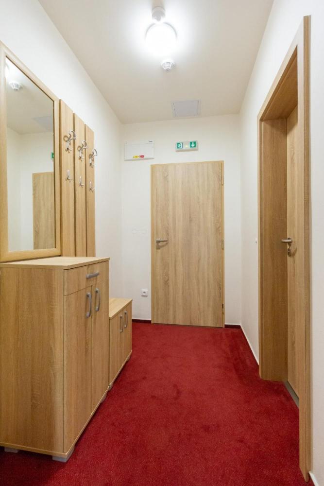 סביטאבי Hotel Ungar מראה חיצוני תמונה