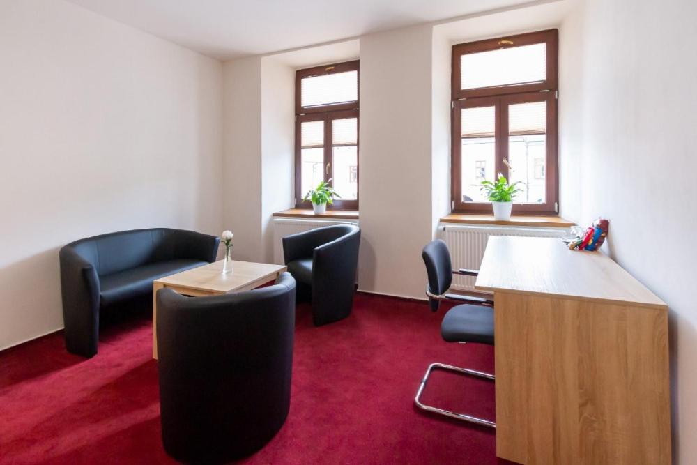 סביטאבי Hotel Ungar מראה חיצוני תמונה