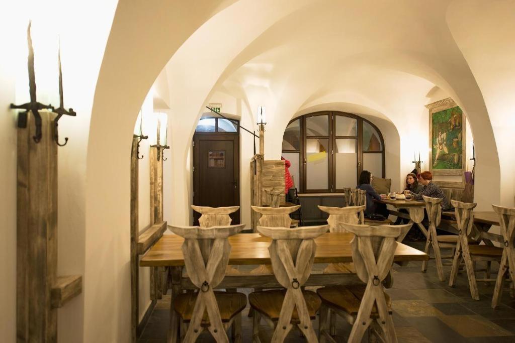 סביטאבי Hotel Ungar מראה חיצוני תמונה
